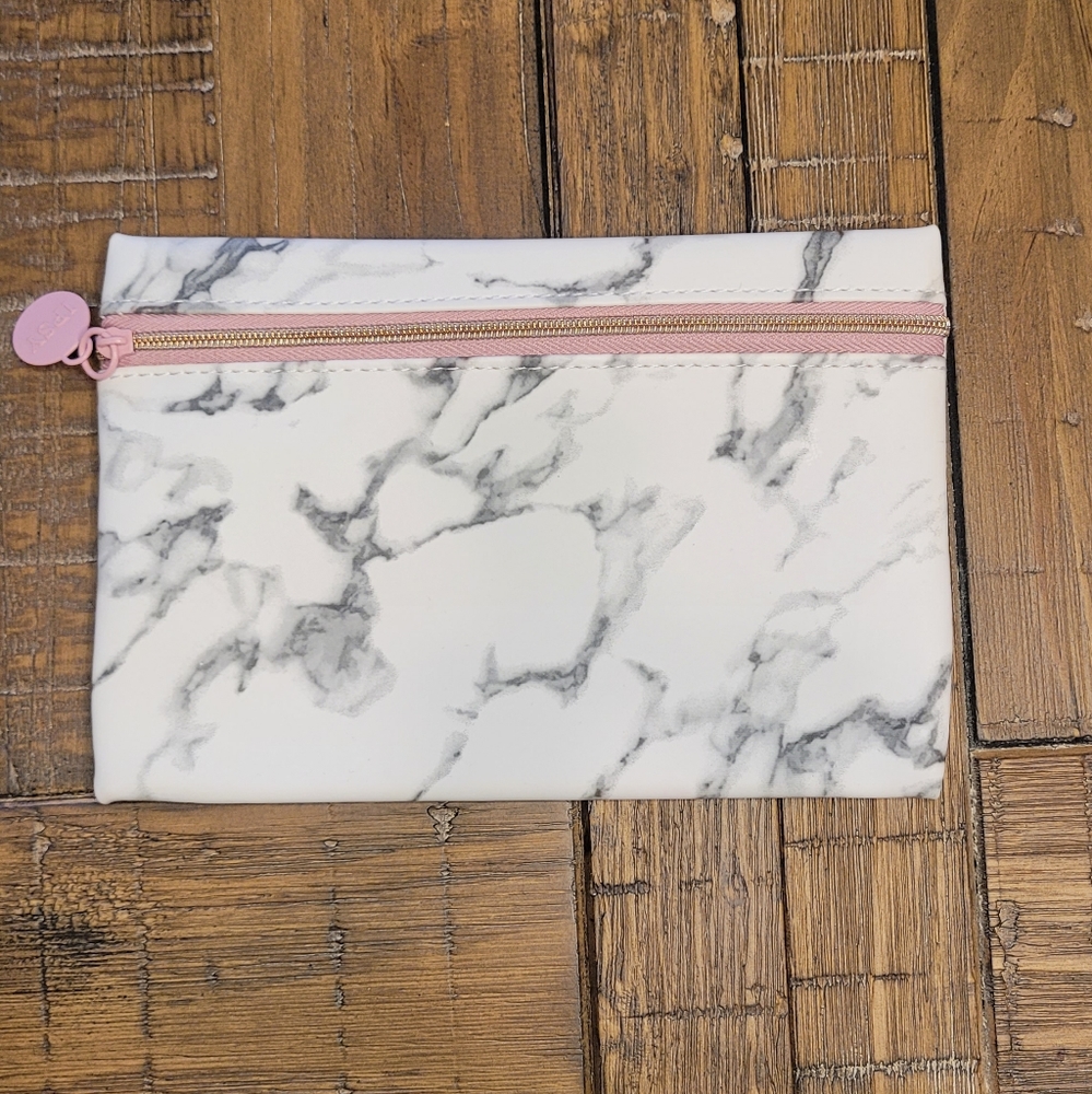 Marble Jan 2020 Ipsy Bag NWOT